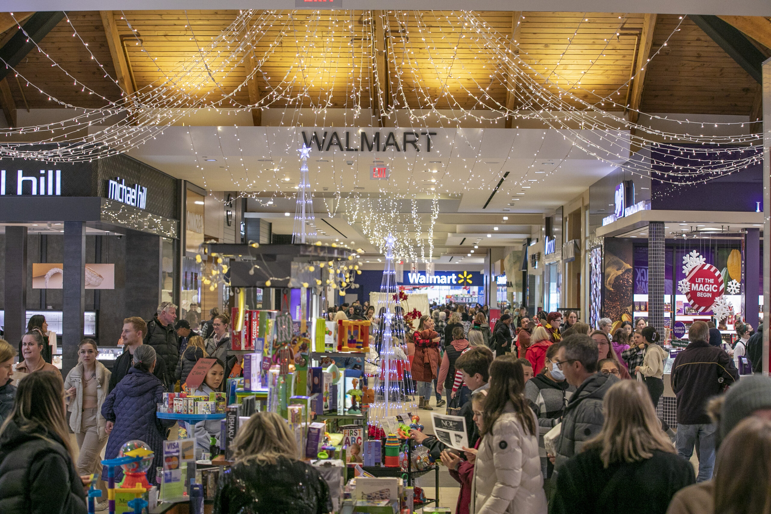 hillside-2022-night-of-lights-119