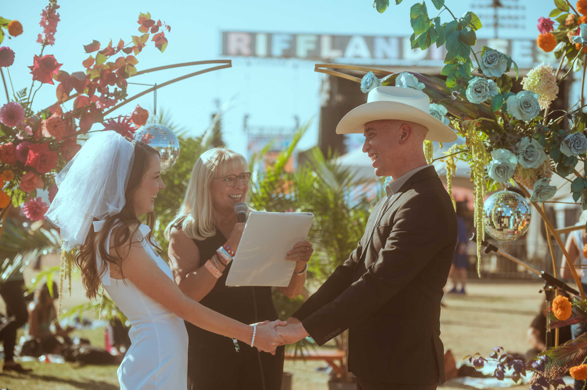 weddings_rifflandiafestival__photobylauraharvey_009